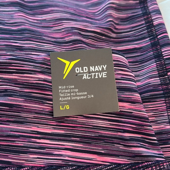 Old navy active pants - Picture 3 of 4
